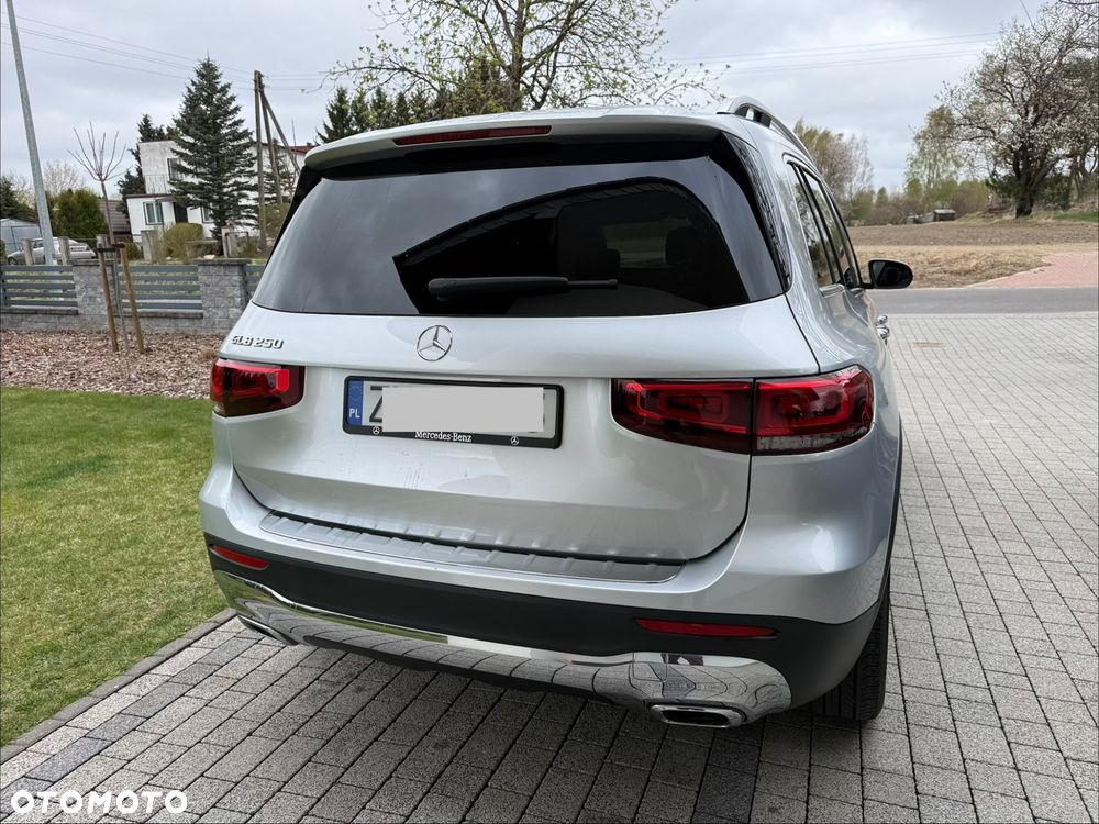 Mercedes-Benz GLB 250 4-Matic Edition 1 8G-DCT - 7