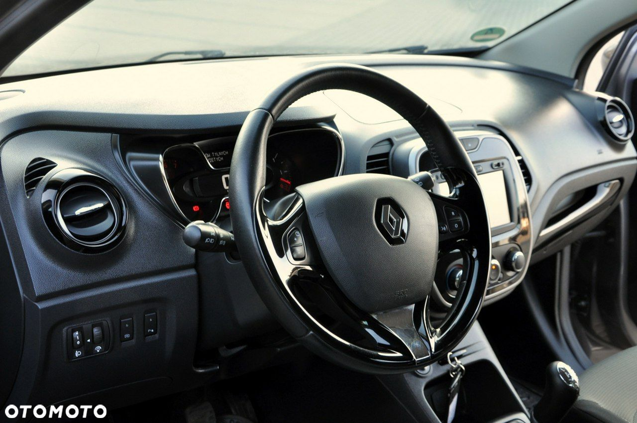 Renault Captur - 23