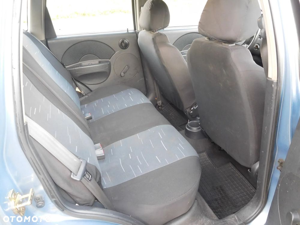 Chevrolet Aveo 1.2 Plus - 8