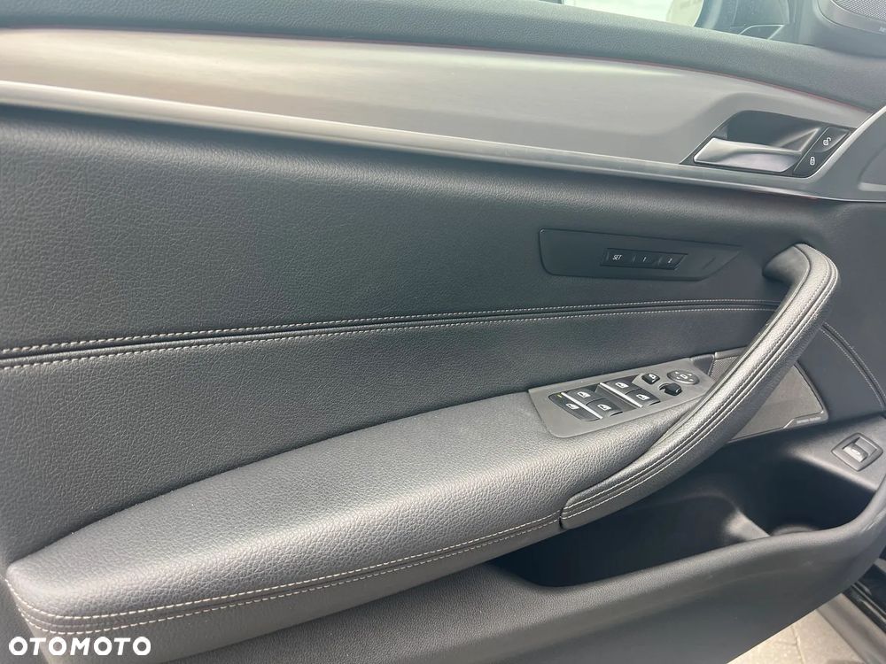 BMW Seria 5 - 18