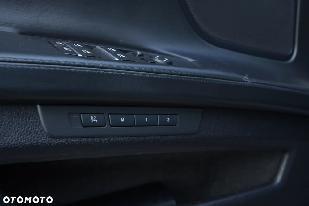 BMW Seria 7 740d xDrive - 12