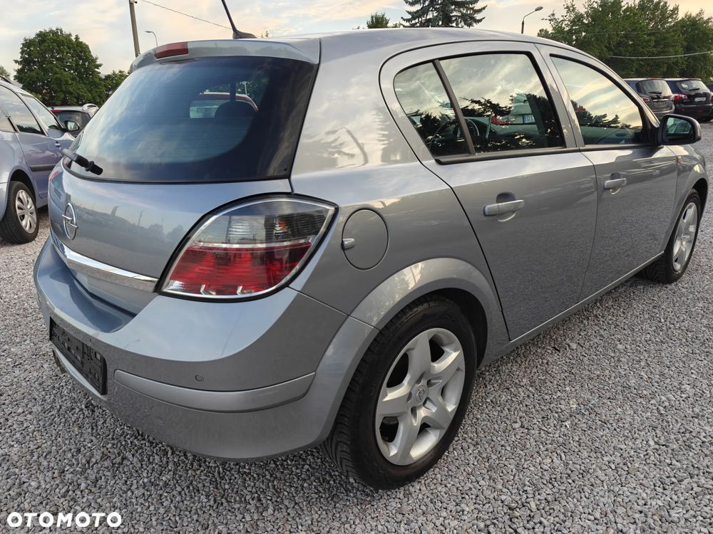 Opel Astra - 18