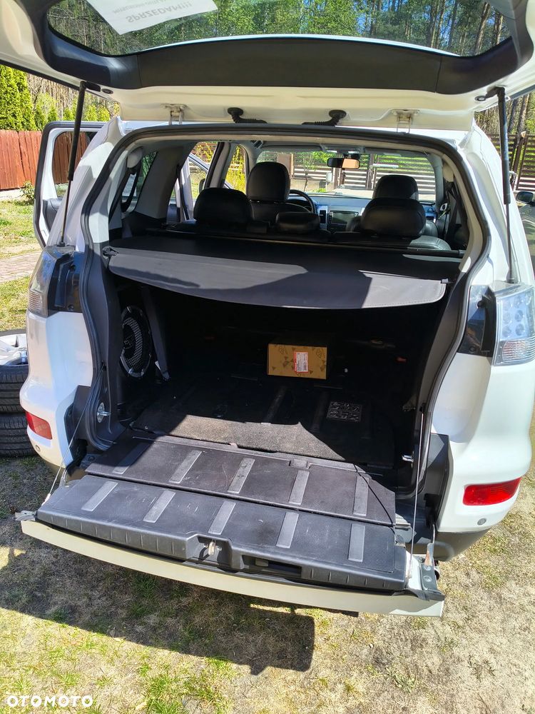 Mitsubishi Outlander 2.2 DID Instyle NAVI TC-SST - 5