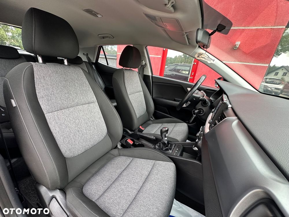 Kia Stonic 1.4 L - 34