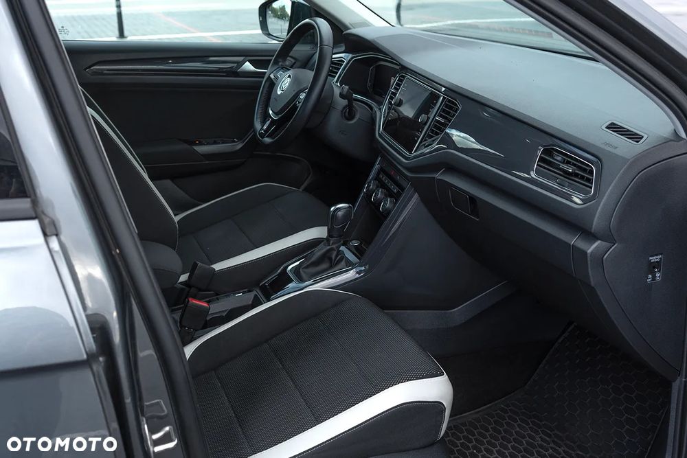 Volkswagen T-Roc - 6