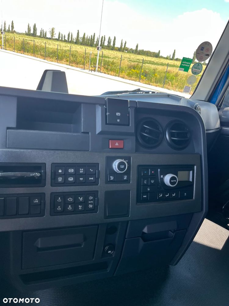 Renault T 440 - 9