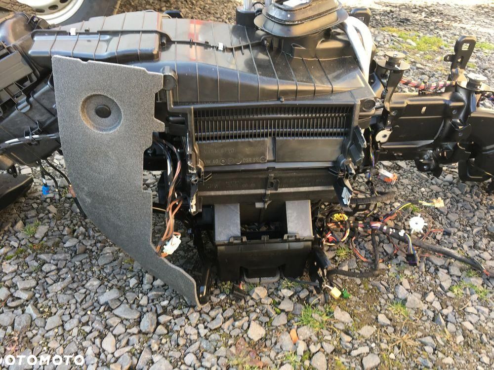 Audi A4 B9 Lift Nagrzewnice Dmuchawa 8W1820001AJ 2023r - 11