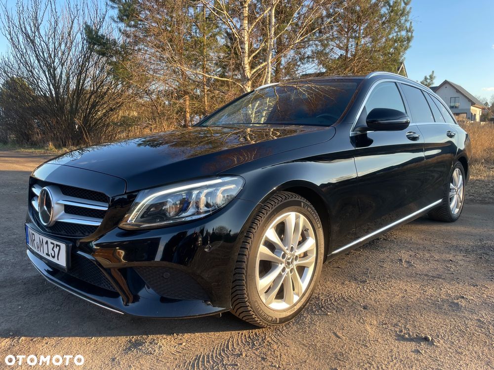 Mercedes-Benz Klasa C 300 9G-TRONIC - 2
