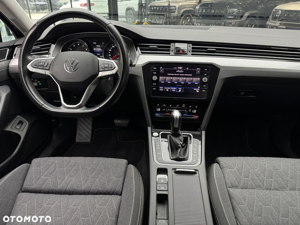 Volkswagen Passat Variant - 16