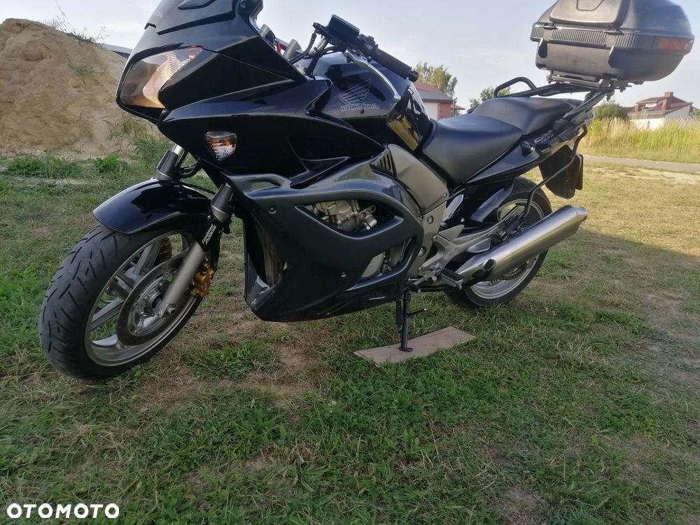 Honda CBF - 4