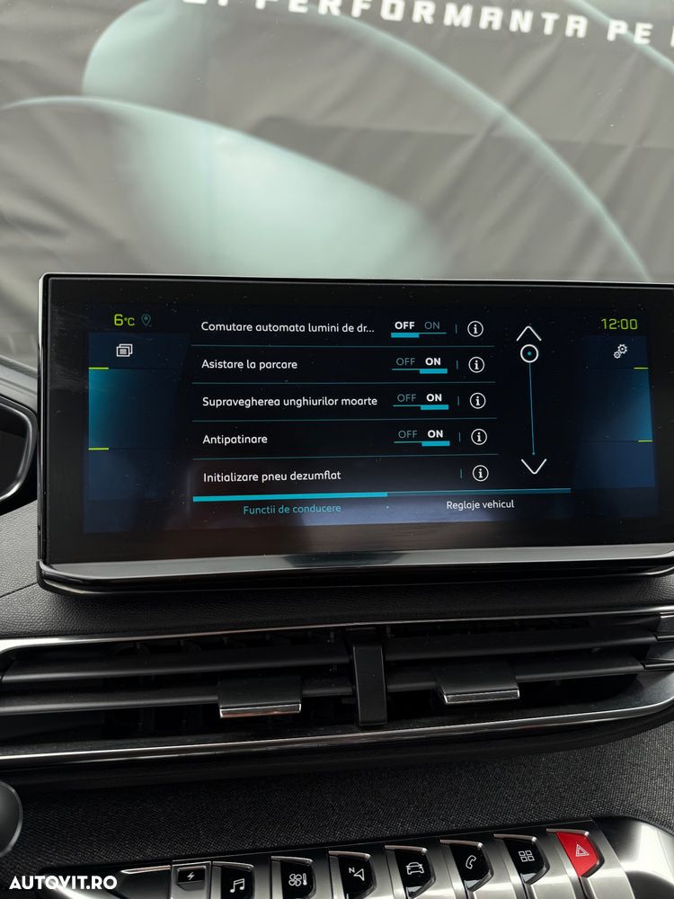 Peugeot 3008 225 e-EAT8 Allure Pack - 27