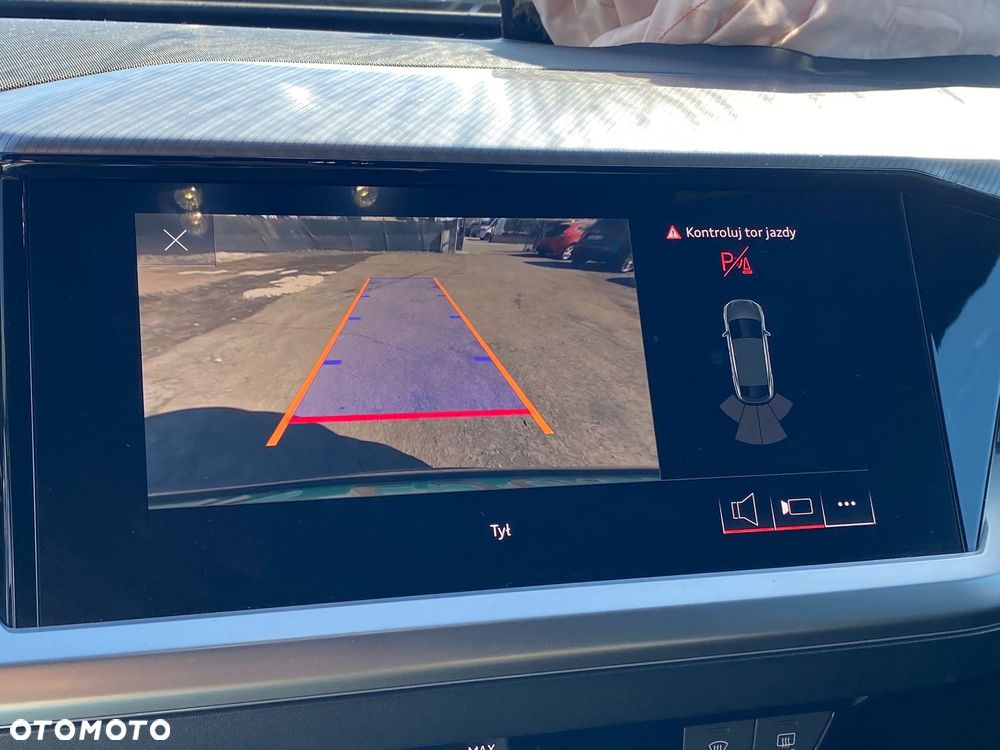 Audi Q4 Sportback e-tron - 16