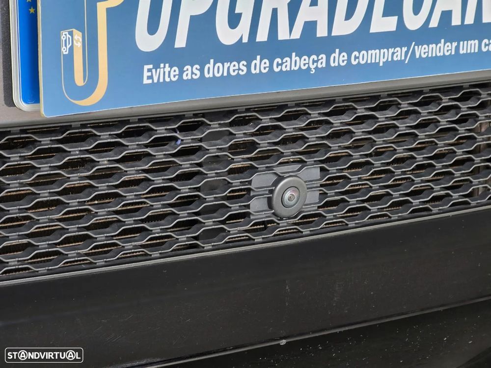 Land Rover Range Rover Evoque 1.5 P300e AWD Auto - 12