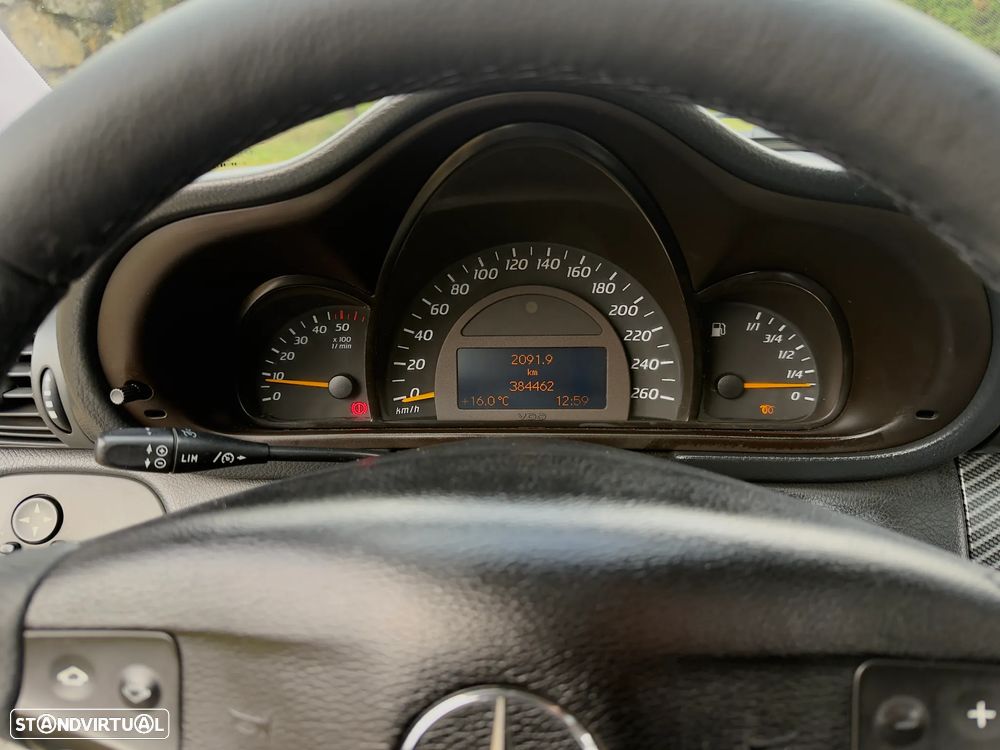 Mercedes-Benz C 220 CDi Sport Coupé Evolution - 28