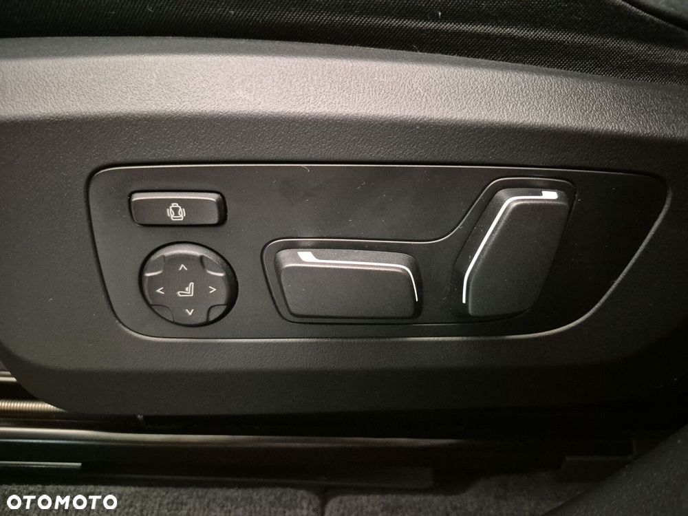 BMW X3 xDrive20d mHEV - 25
