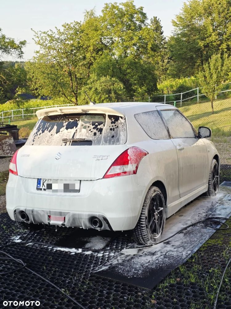 Suzuki Swift - 6