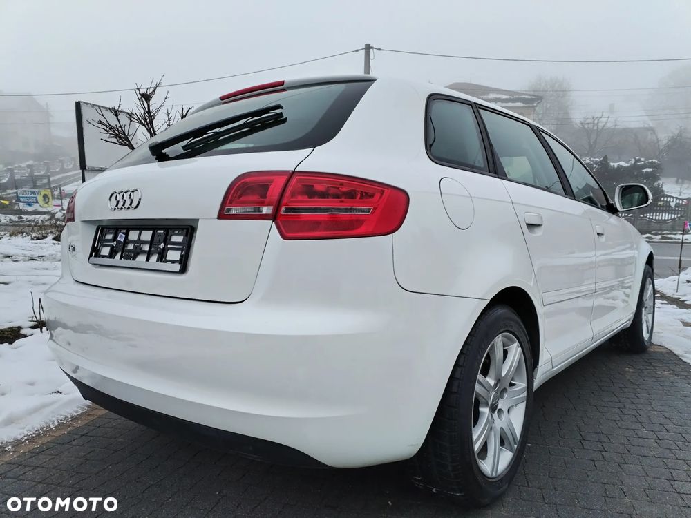 Audi A3 Sportback - 3