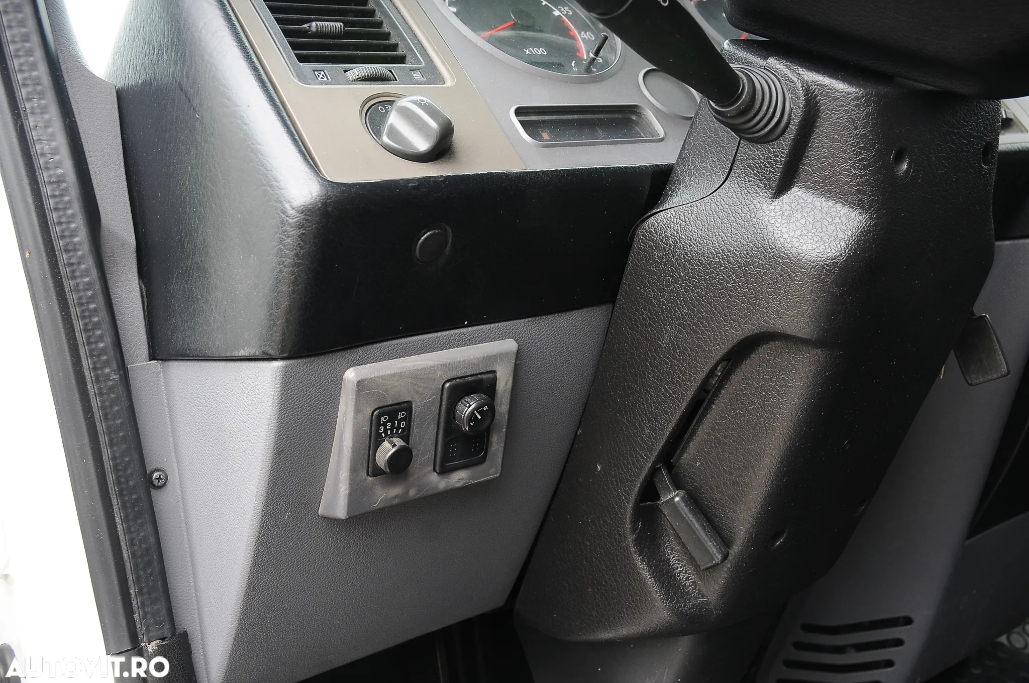Nissan Atleon - 9