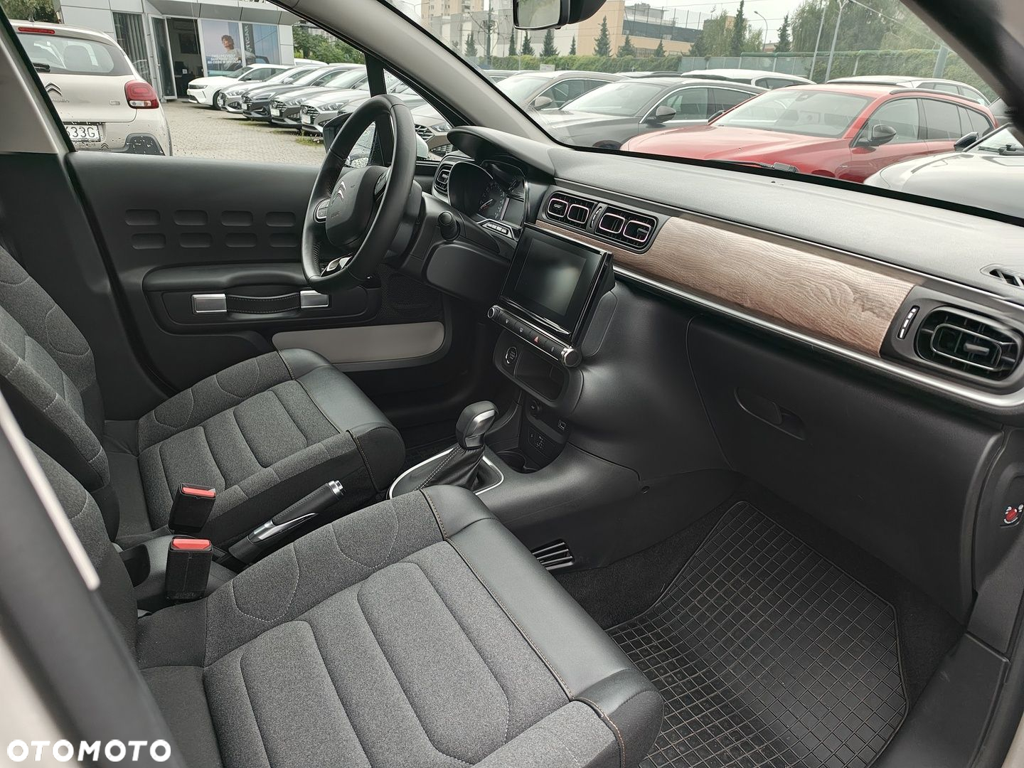 Citroën C3 1.2 PureTech Max EAT6 - 8