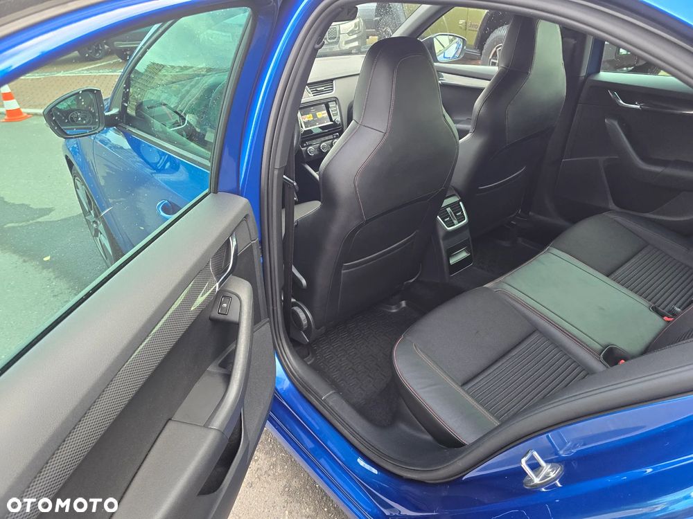Skoda Octavia 2.0 TSI RS - 16