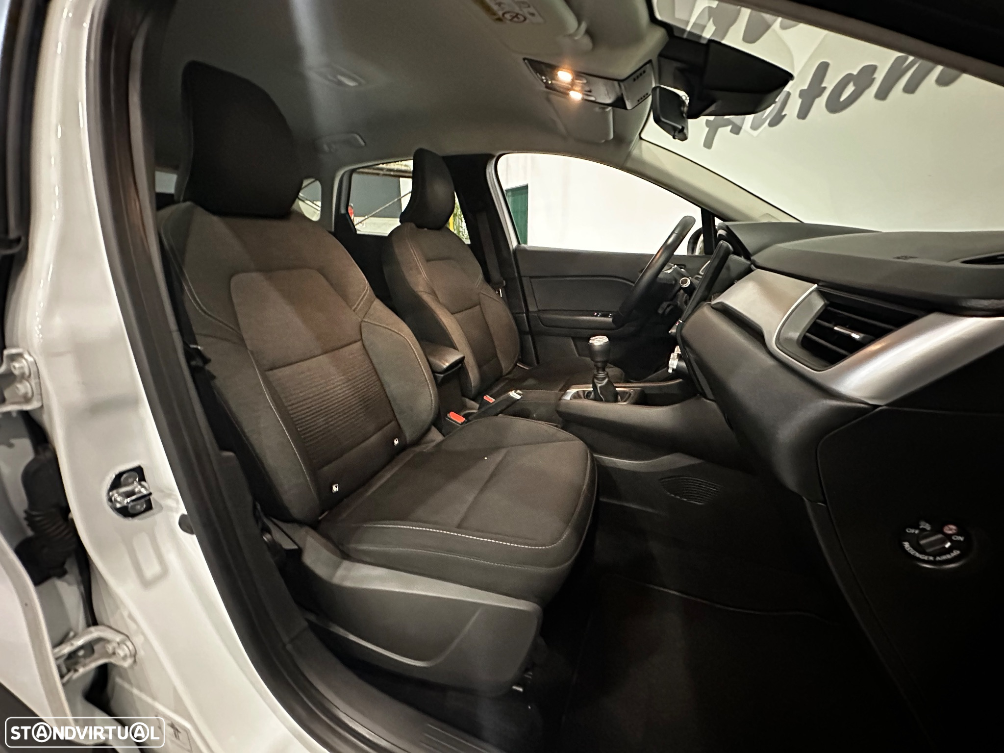 Renault Captur 1.0 TCe Intens Bi-Fuel - 28