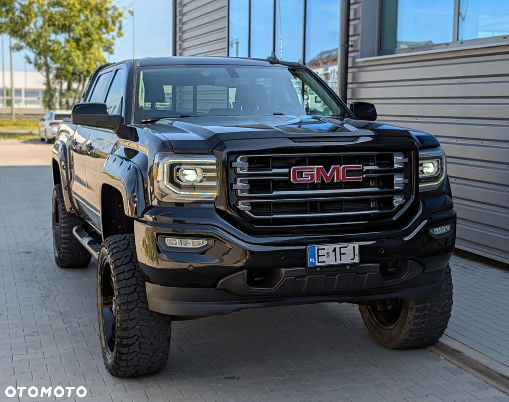GMC Sierra - 11