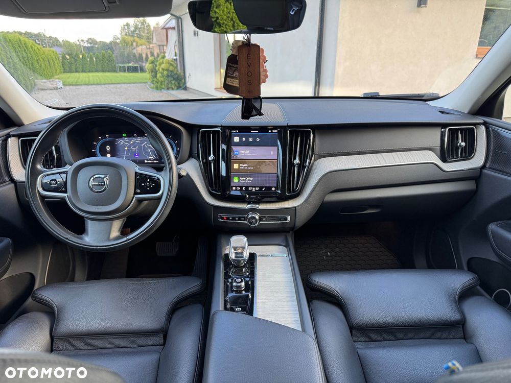Volvo XC 60 B4 D Plus Bright - 18