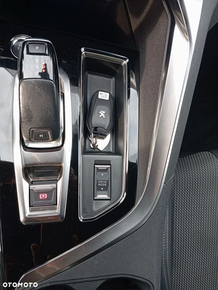 Peugeot 3008 - 18