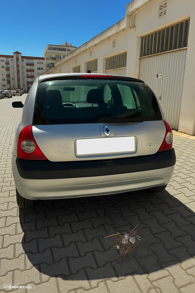 Renault Clio 1.2 16V Expression - 10