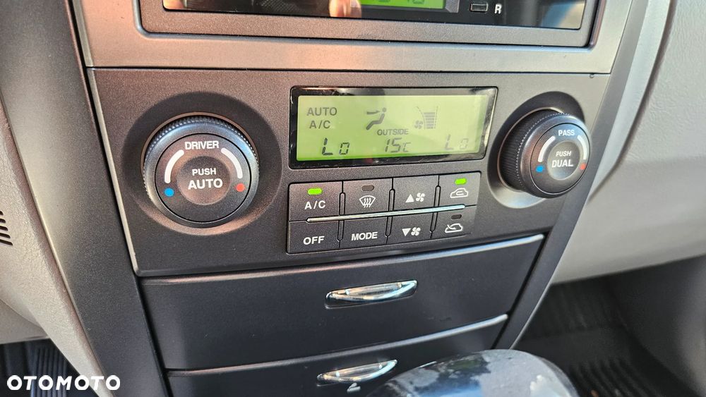 Kia Sorento 2.5 CRDi Escape - 17