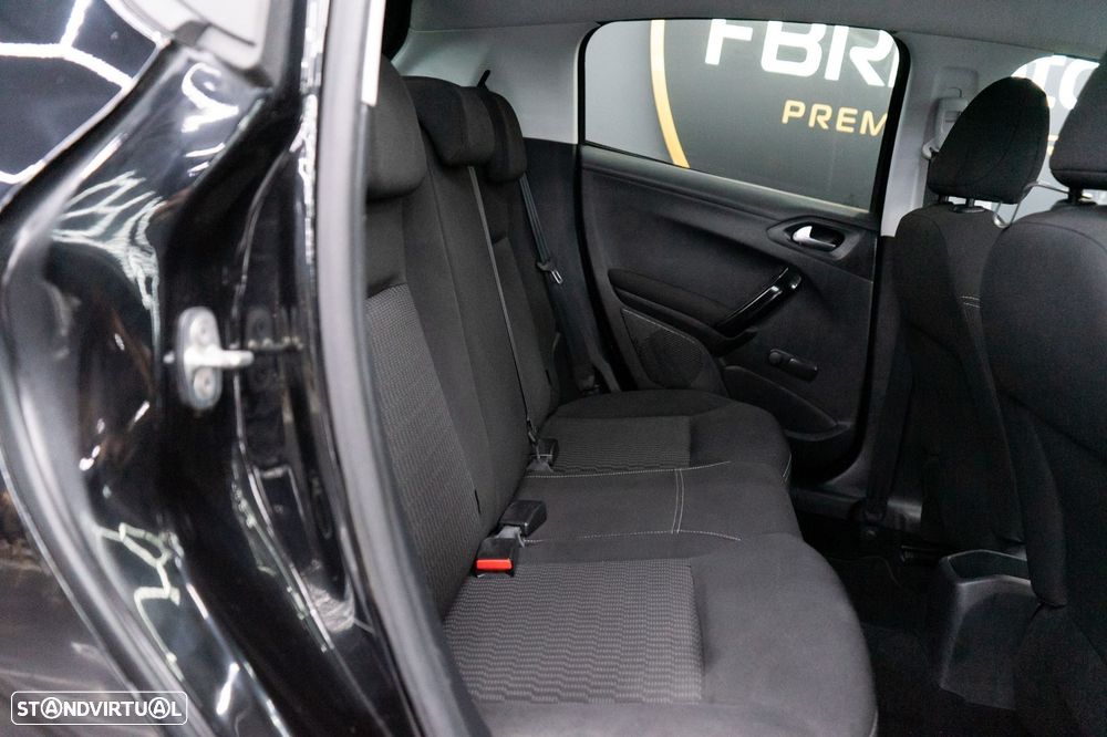 Peugeot 208 1.2 PureTech Style - 39