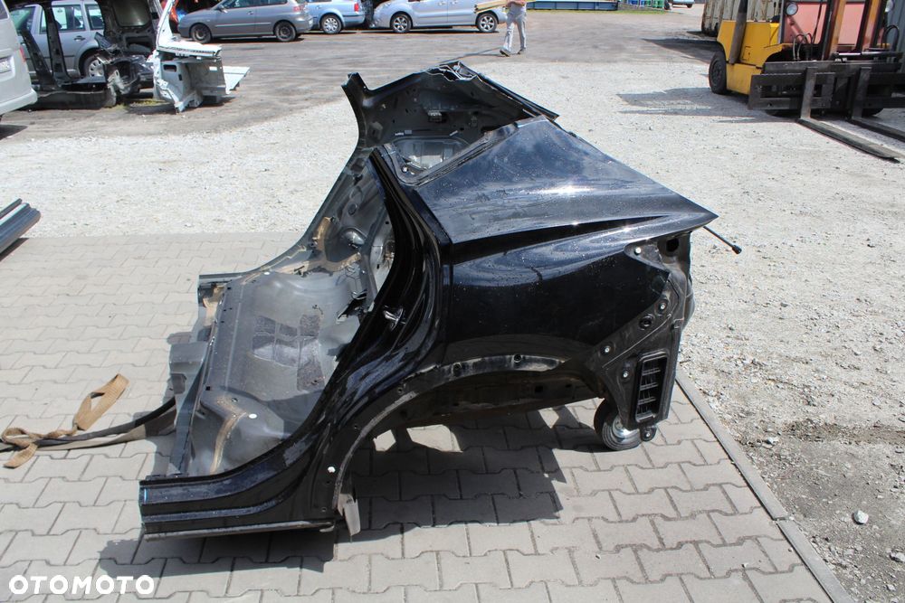 Cupra Formentor ćwiartka tył prawa lewa pas - 1