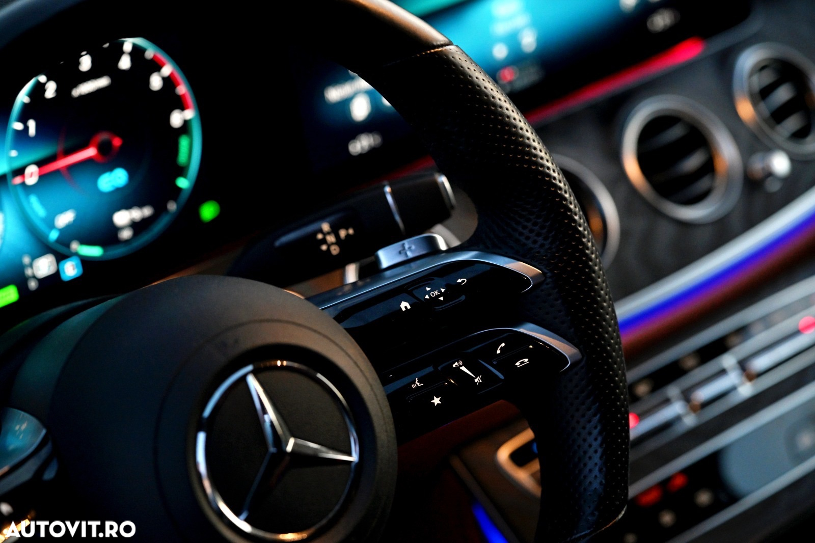 Mercedes-Benz E - 18
