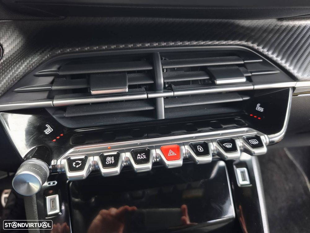 Peugeot e-2008 50 kWh GT - 18