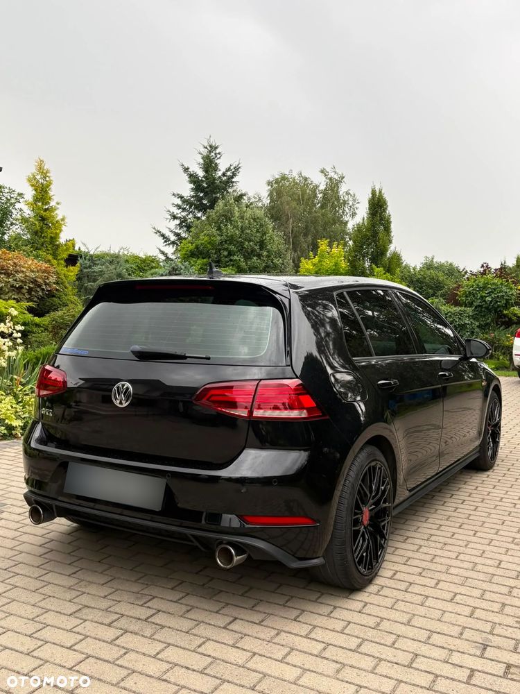 Volkswagen Golf GTI (BlueMotion Technology) Performance - 14
