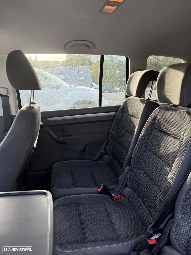 VW Touran 1.6 TDI Blue.Confortline 7L - 29