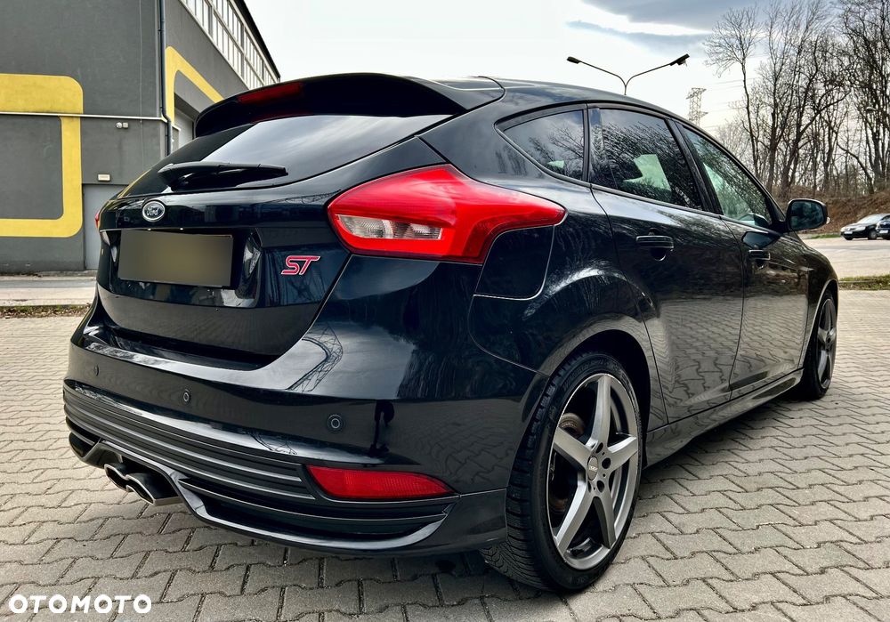 Ford Focus 2.0 TDCi ST-2 PowerShift - 35