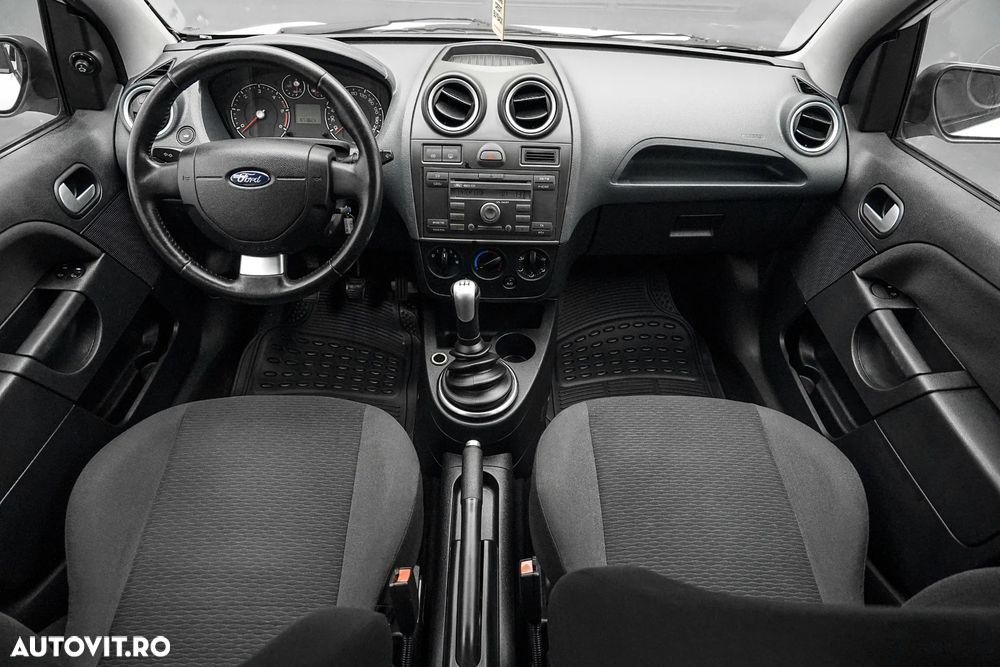Ford Fiesta 1.4 TDCI Ghia - 8