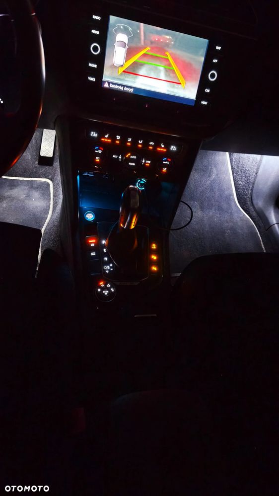 Volkswagen Tiguan - 17