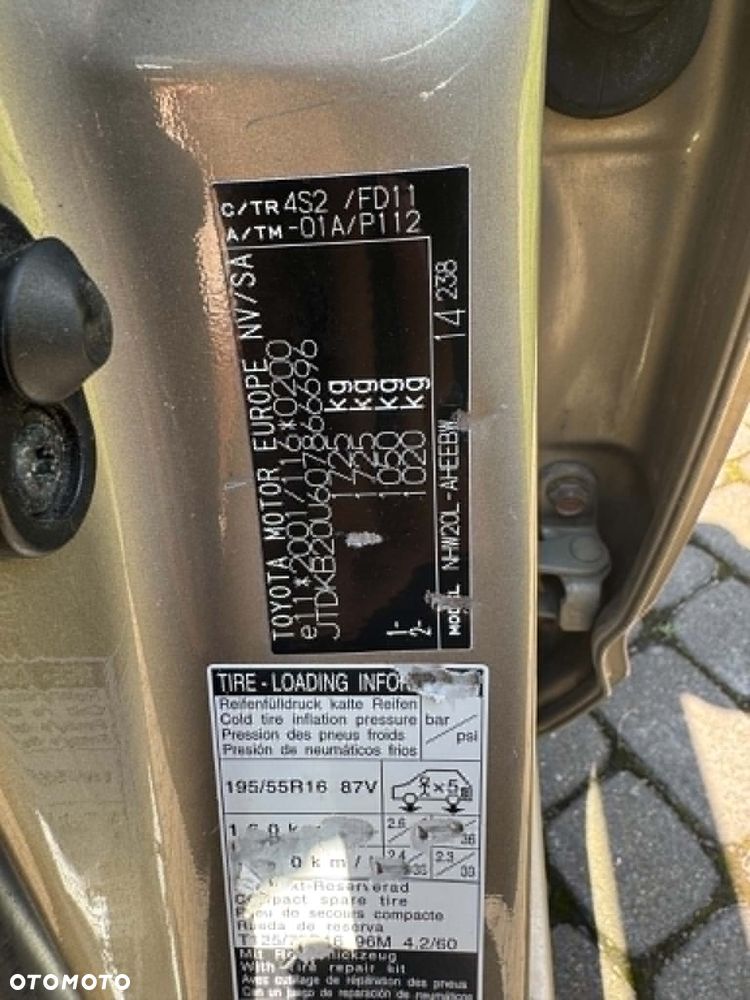Toyota Prius 1.5 VVT-i Sol - 18