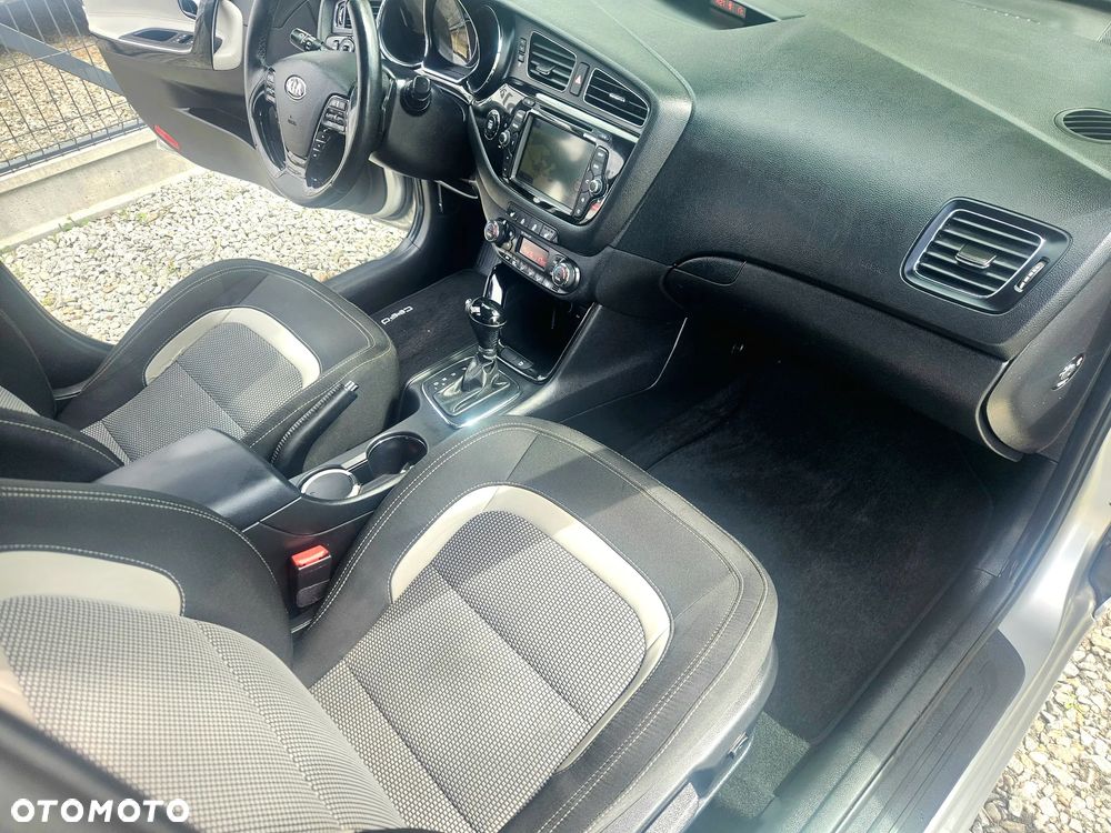 Kia Ceed 1.6 CRDi 128 Spirit - 23