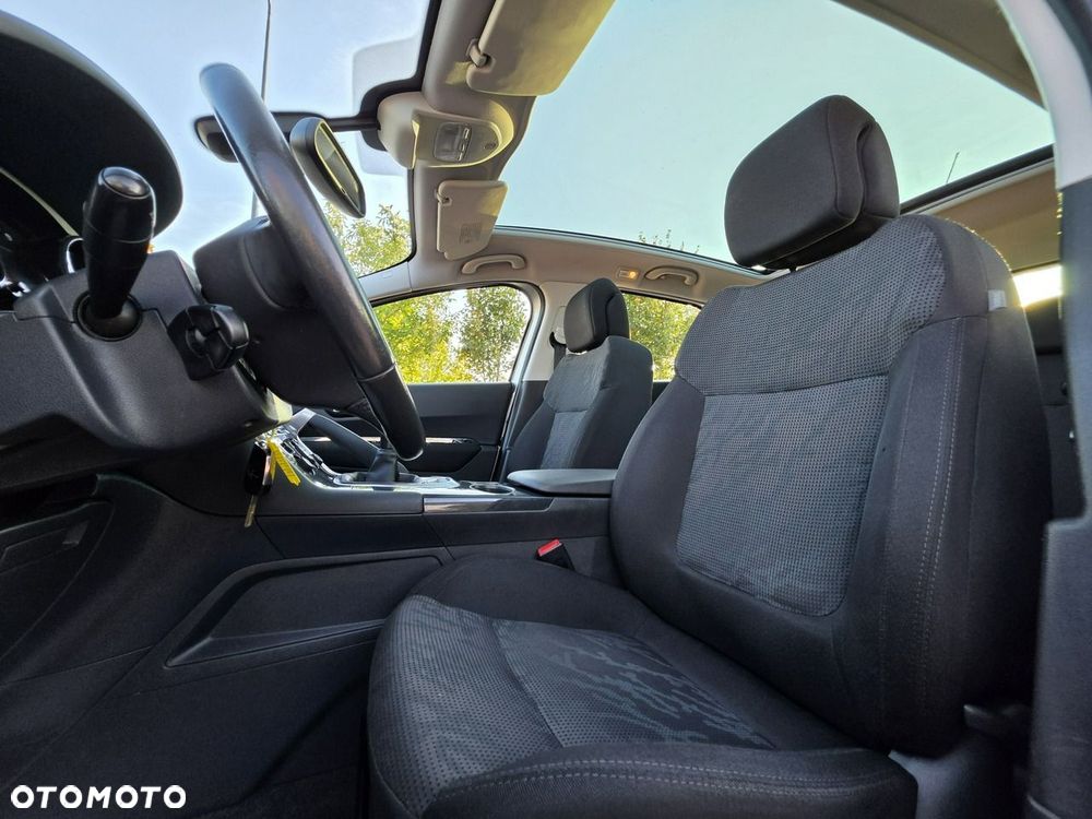 Peugeot 3008 - 31