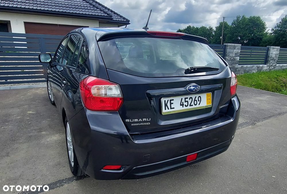 Subaru Impreza 2.0i Active - 11