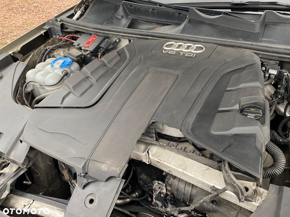 Audi Q7 3.0 TDI Quattro Tiptronic - 6