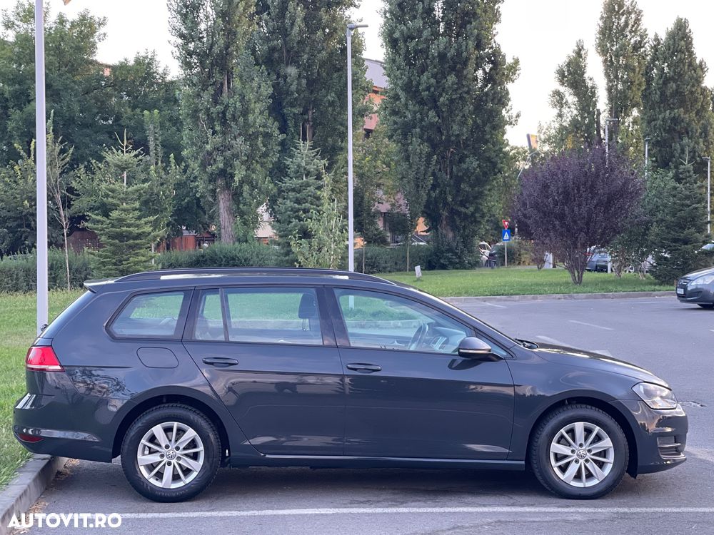 Volkswagen Golf - 3