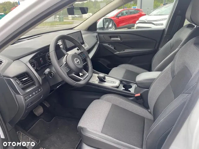 Nissan Qashqai 1.3 DIG-T mHEV N-Connecta Xtronic - 9