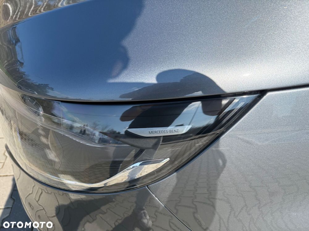 Mercedes-Benz Klasa V 300 d Extralang 9G-TRONIC - 15