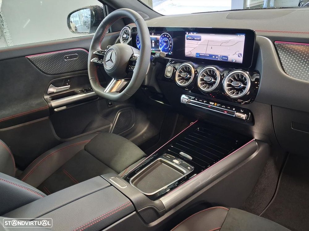 Mercedes-Benz EQA 250+ AMG Line - 16