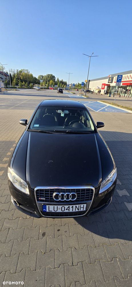 Audi A4 Limousine - 2