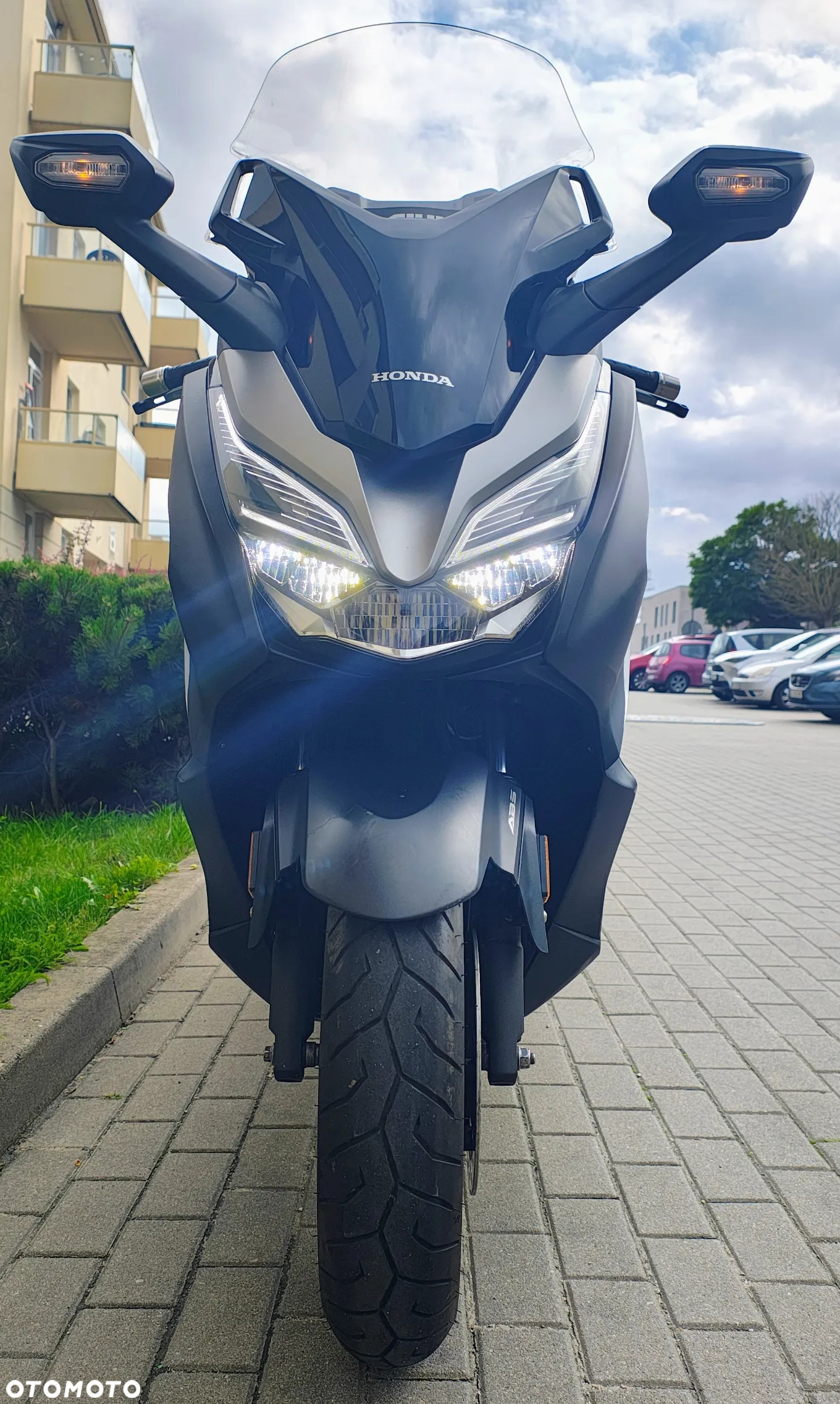 Honda NSS - 16